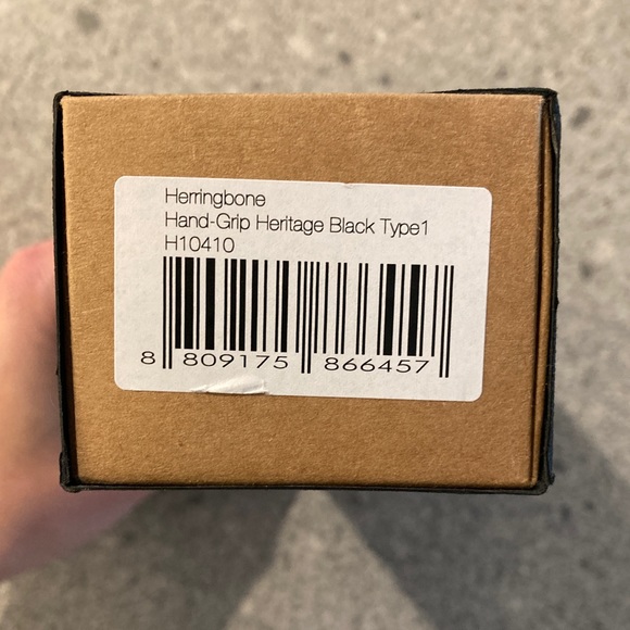 Herringbone Heritage DSLR Hand Grip Strap - Picture 2 of 2